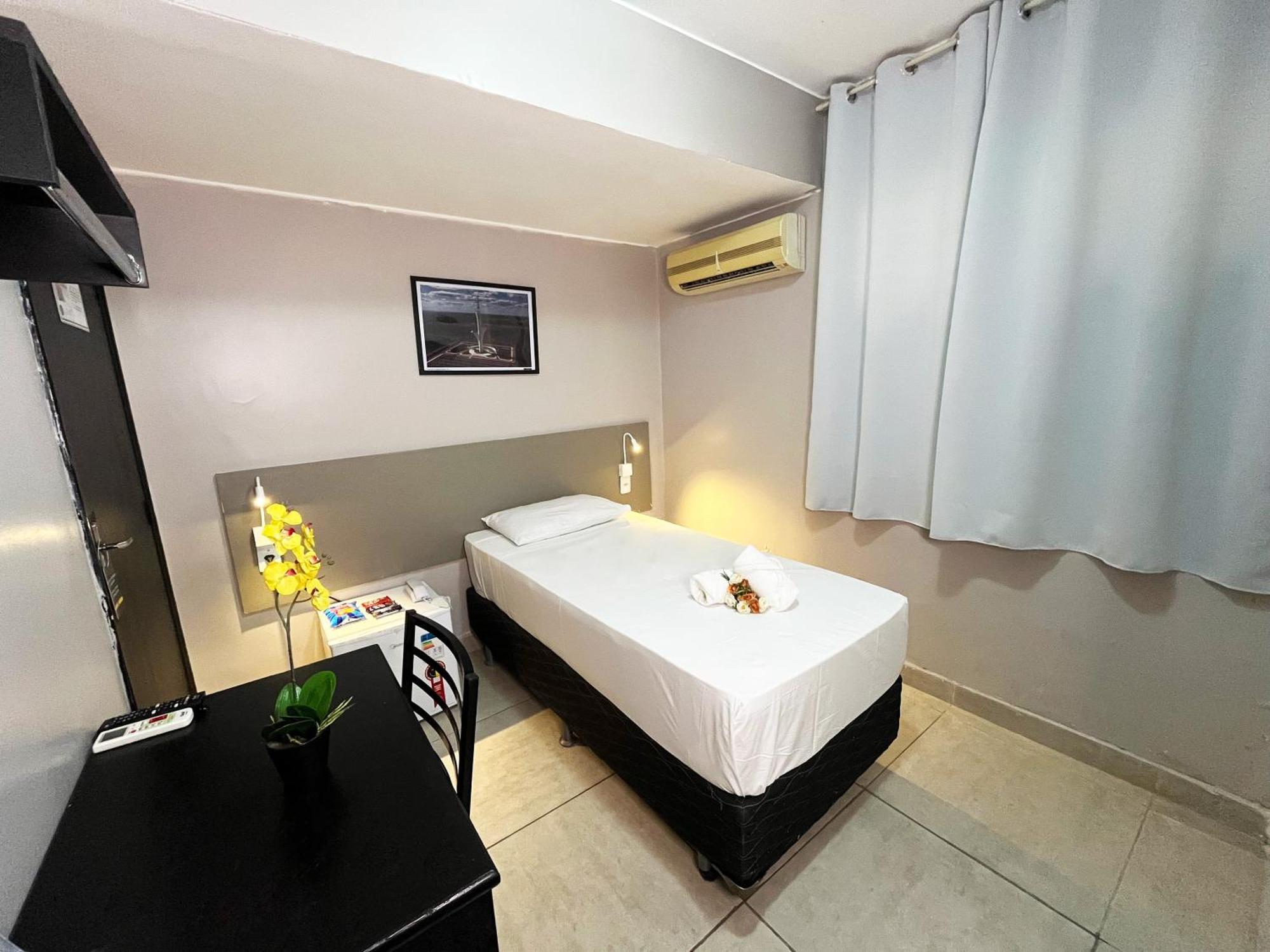 Hotel Montana Aeroporto Núcleo Bandeirante Екстериор снимка